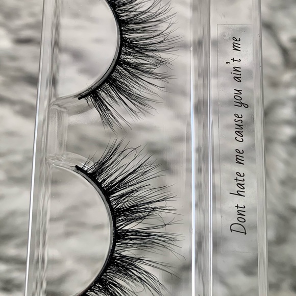 "Don't Hate Me Cause You Ain't Me" || Lashful Lengths Luxury Mink Eyelashes - Picture 3 of 7